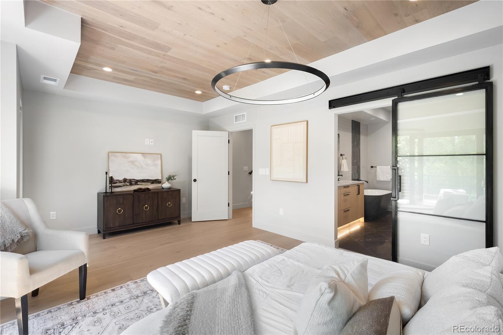 MLS Image #18 for 417 n madison street,denver, Colorado
