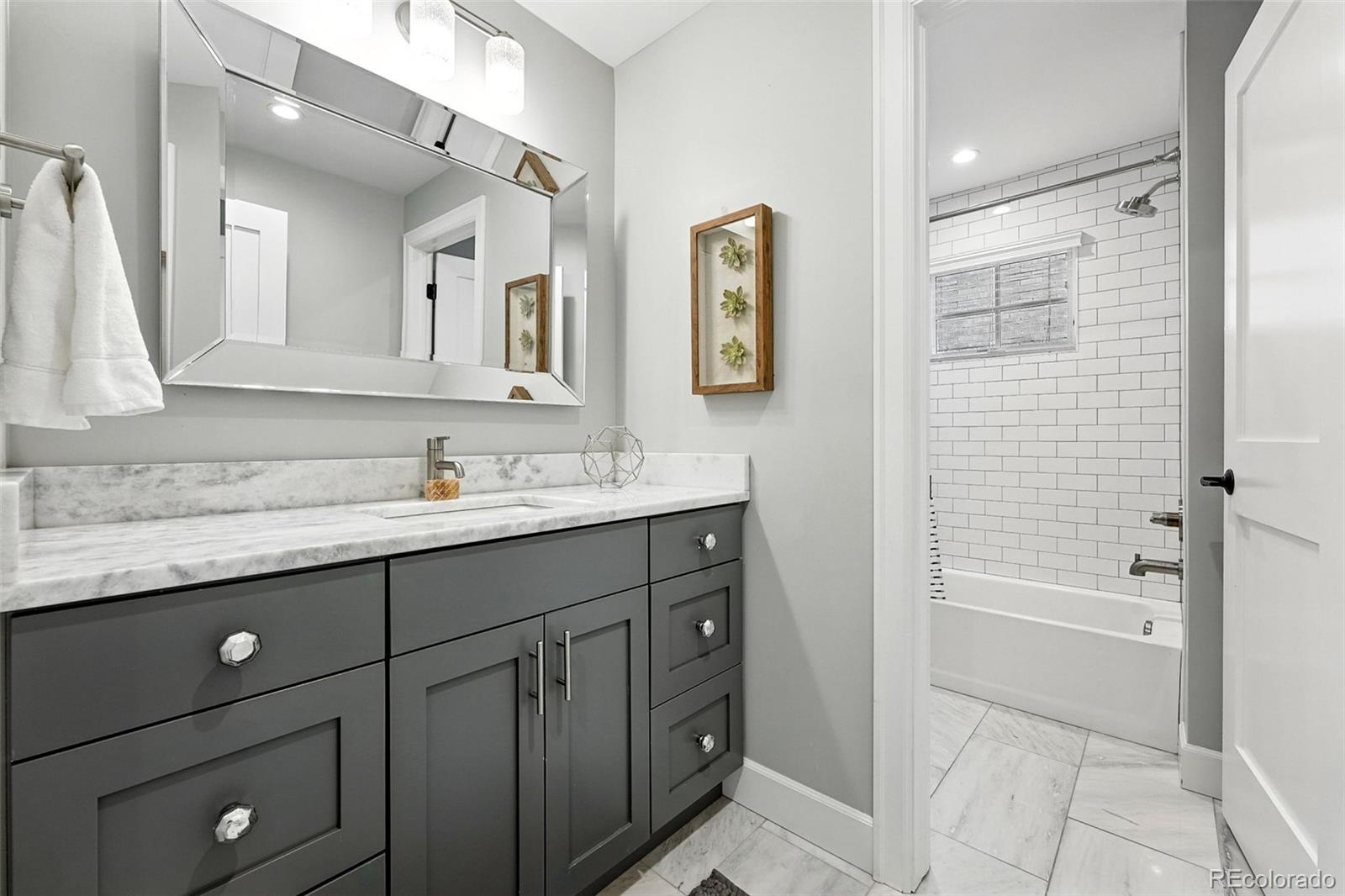 MLS Image #31 for 474 s vine street,denver, Colorado