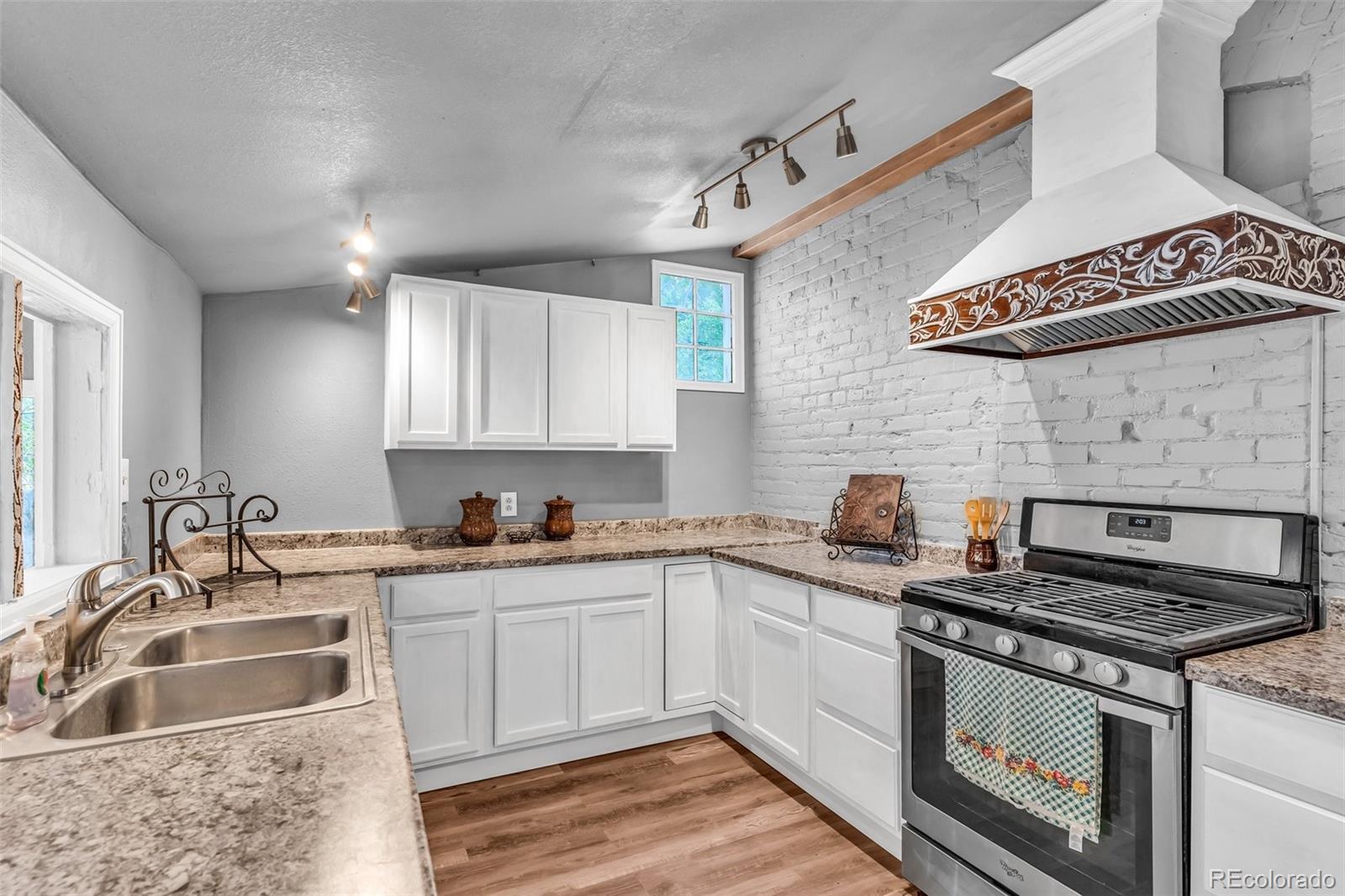 MLS Image #15 for 919  clover avenue,canon city, Colorado