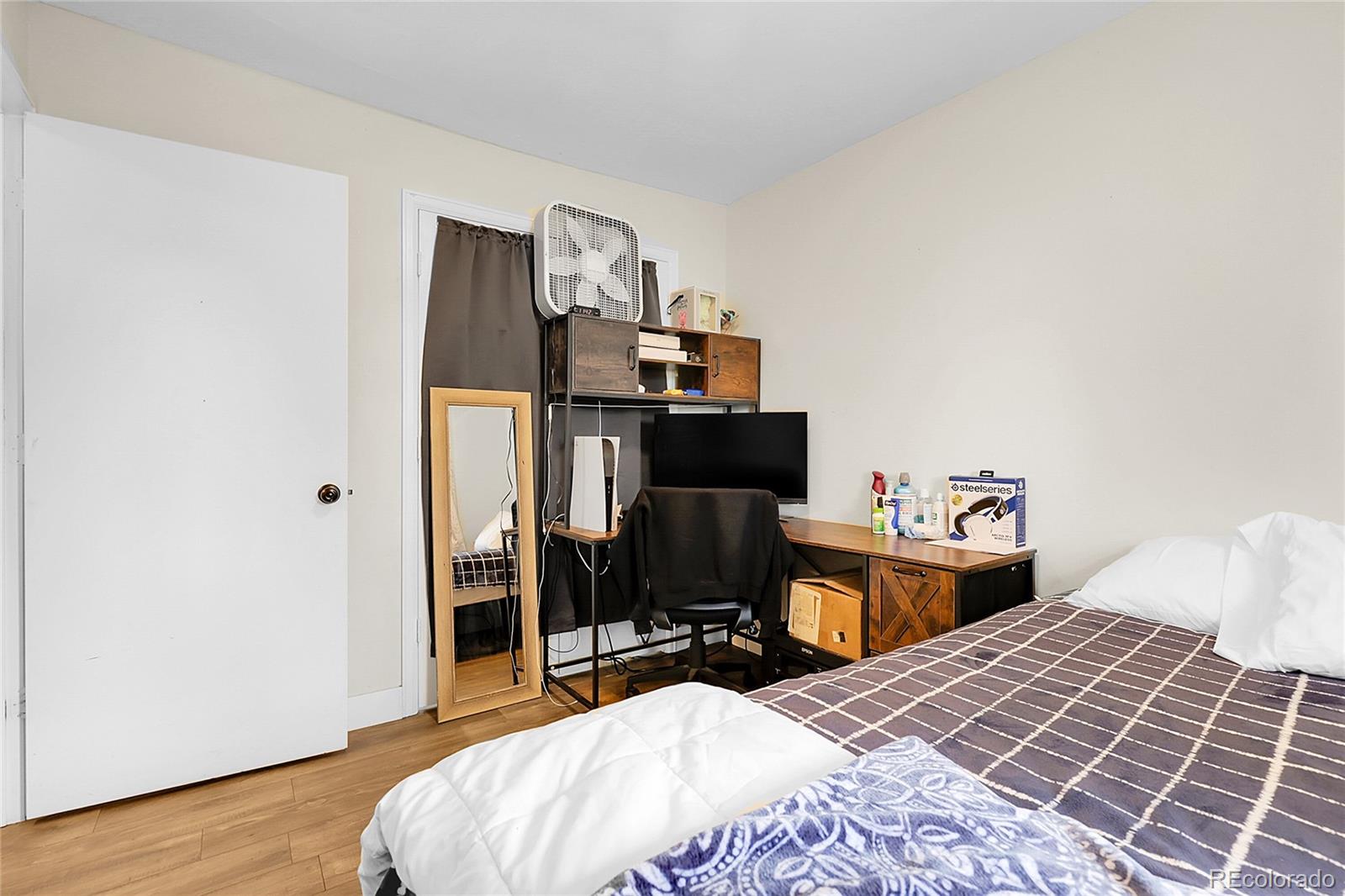 MLS Image #12 for 8660  de soto street,denver, Colorado