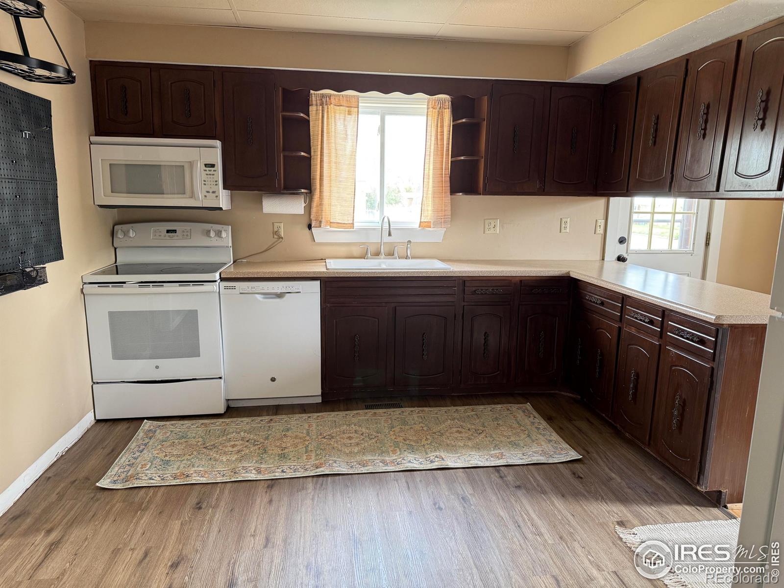 CMA Image for 302  Cedar Avenue,Akron, Colorado