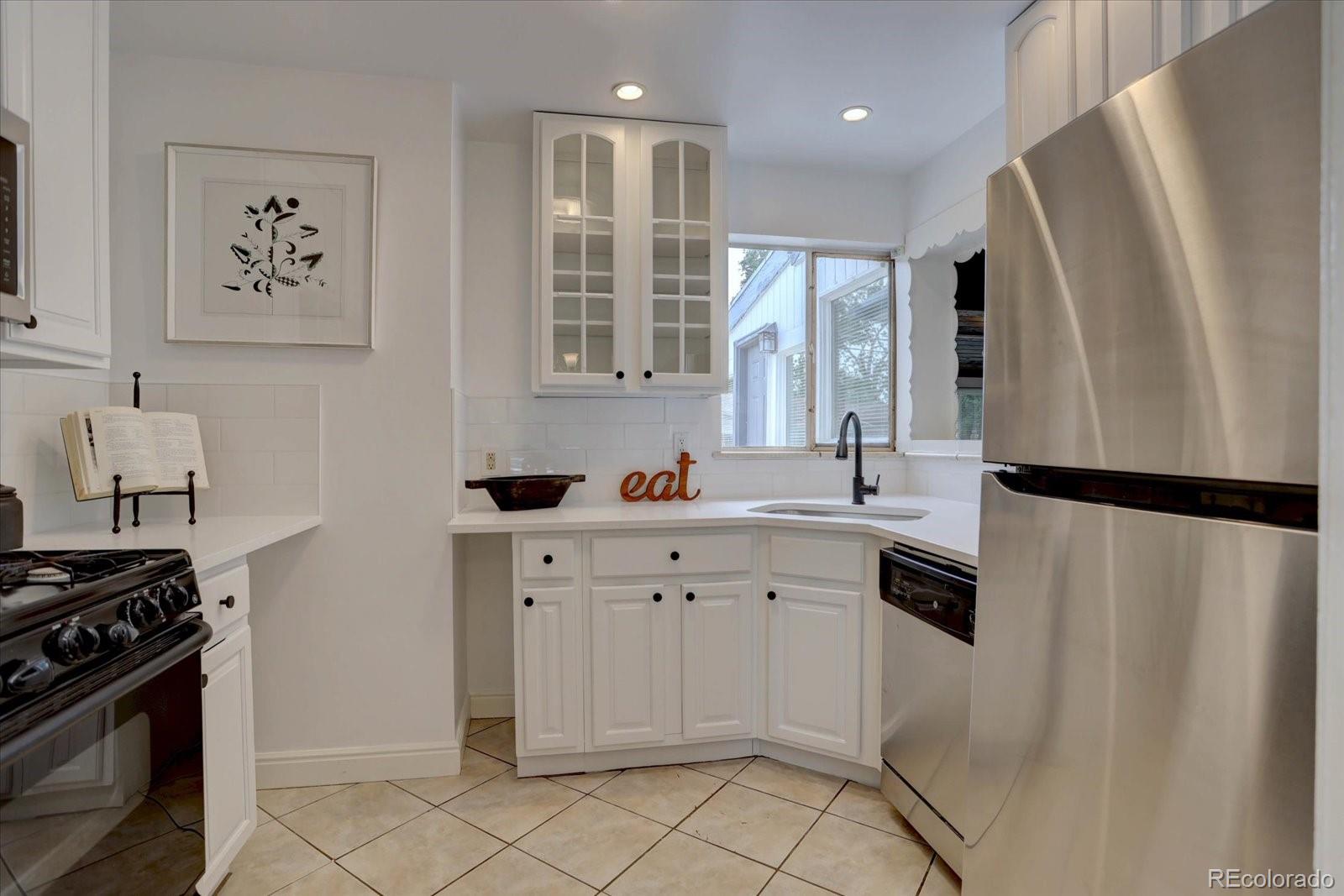 MLS Image #5 for 2812  krameria street,denver, Colorado