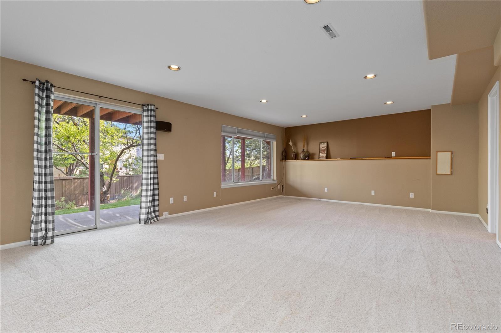 MLS Image #25 for 2043  fendlebrush street,highlands ranch, Colorado