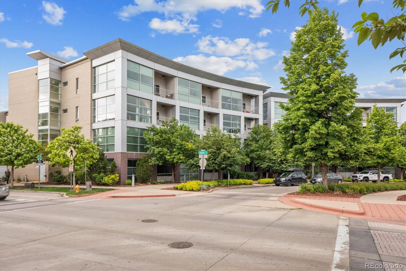 MLS Image #17 for 2958  syracuse street,denver, Colorado