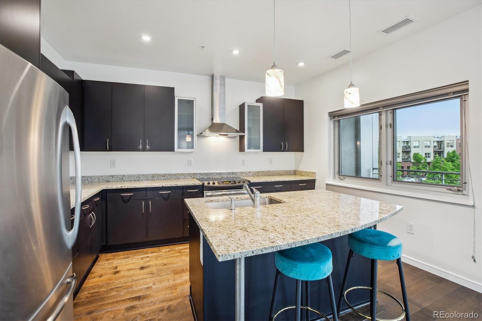 MLS Image #7 for 2958  syracuse street,denver, Colorado