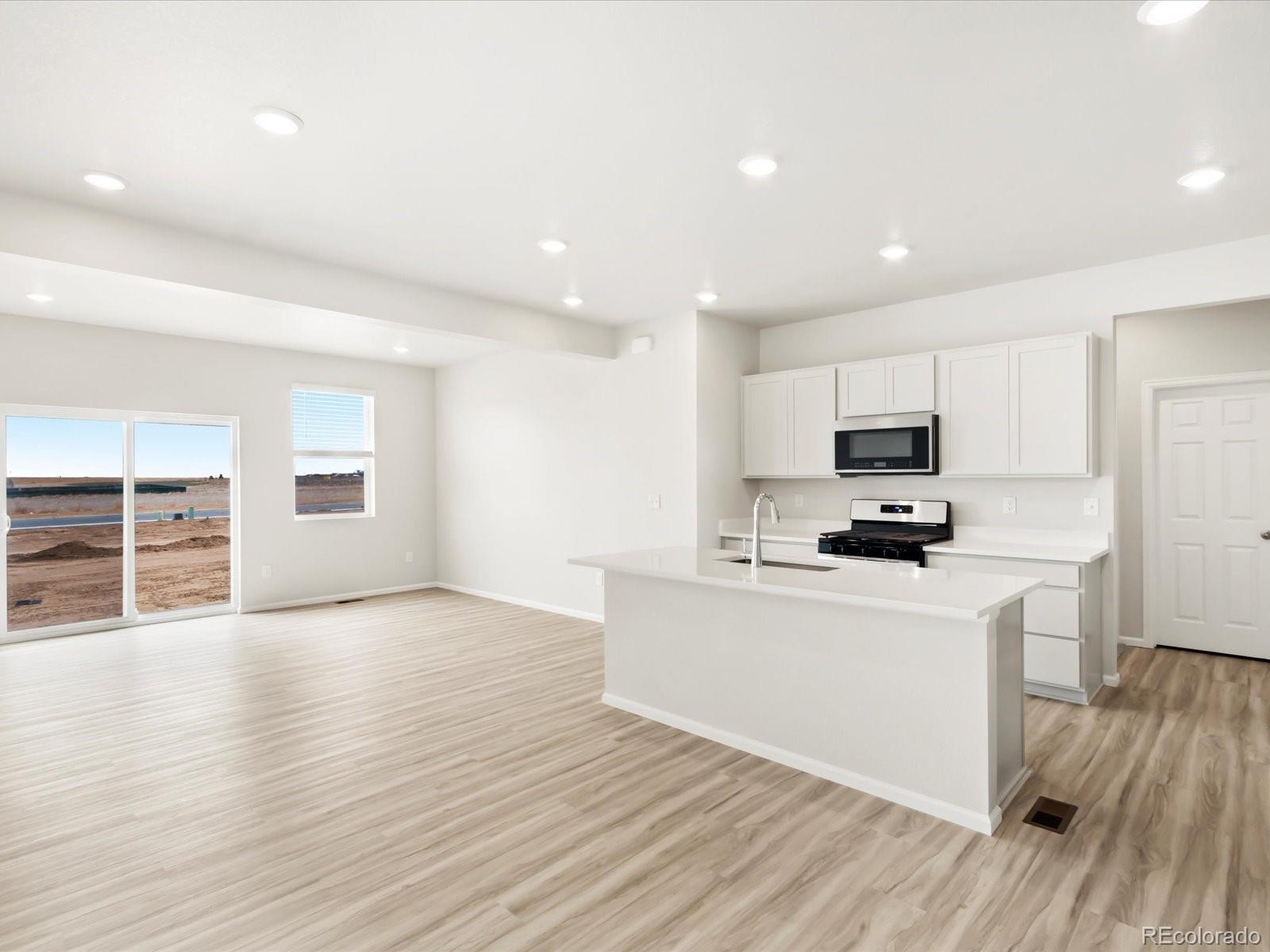 MLS Image #4 for 610  97th avenue,greeley, Colorado