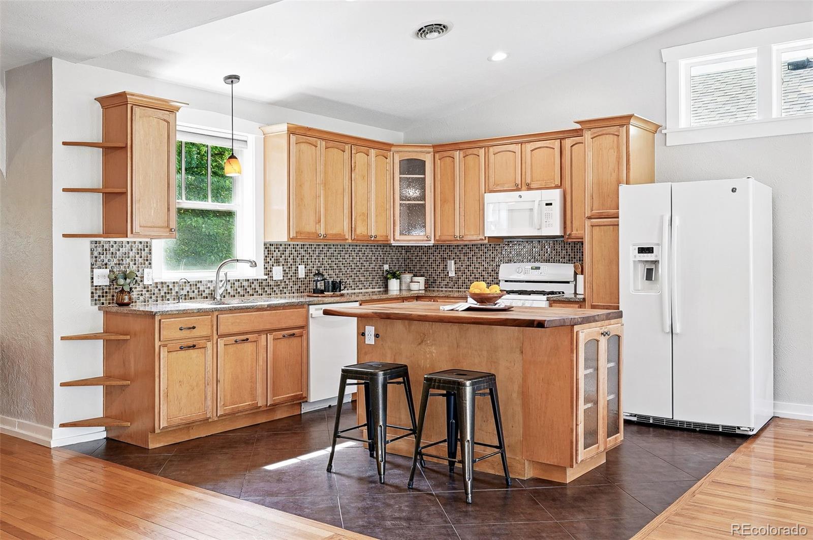 MLS Image #12 for 3321  stuart street,denver, Colorado