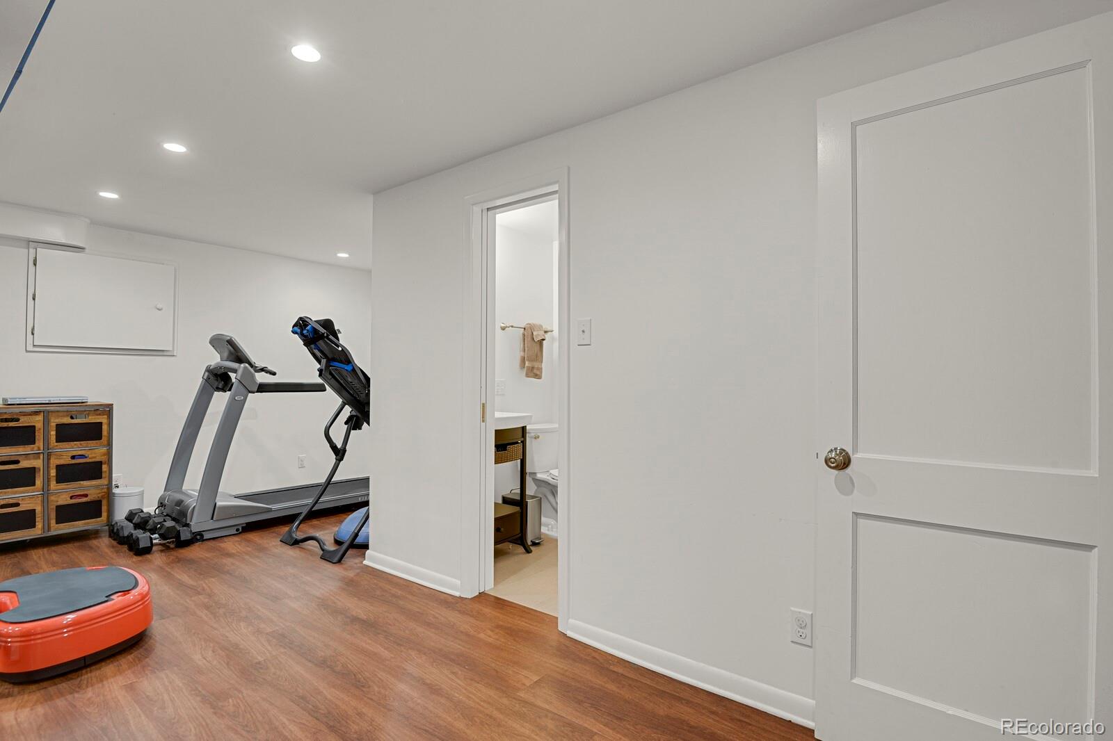 MLS Image #24 for 1600  olive street,denver, Colorado