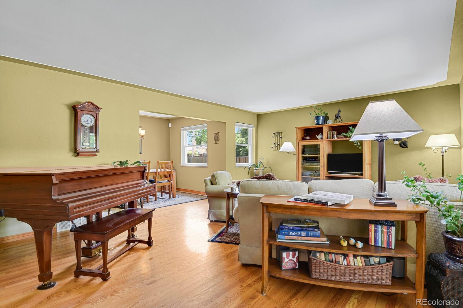 MLS Image #4 for 1600  olive street,denver, Colorado
