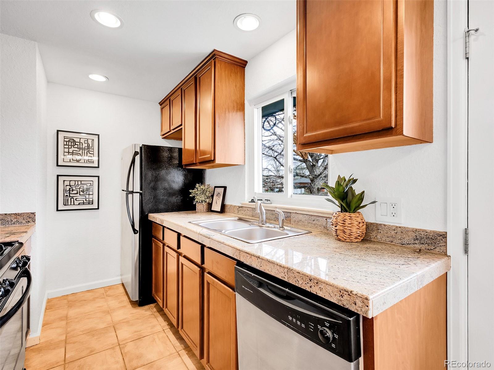 MLS Image #11 for 4201  shoshone street,denver, Colorado