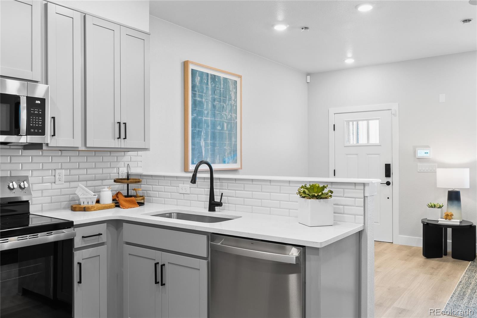 MLS Image #14 for 17123 w 91st lane,arvada, Colorado