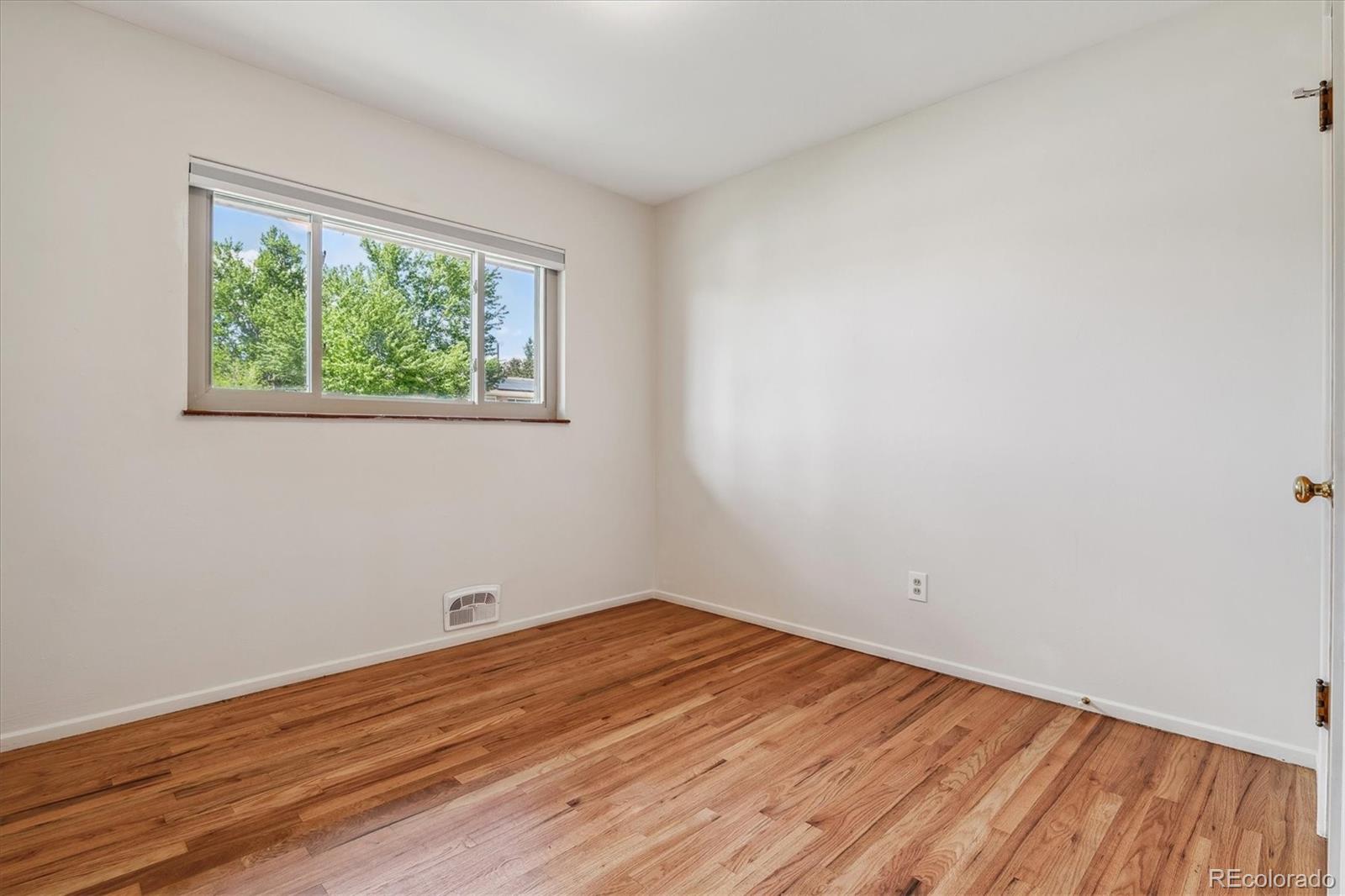 MLS Image #7 for 2816 s wolff street,denver, Colorado