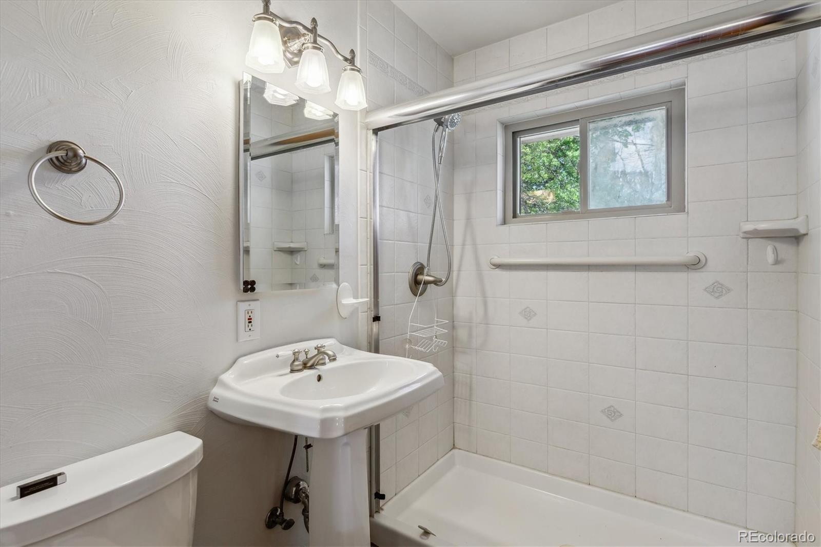 MLS Image #9 for 2816 s wolff street,denver, Colorado