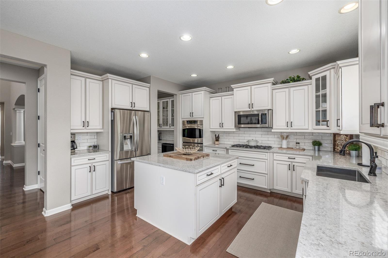 MLS Image #3 for 14258  greenfield loop,parker, Colorado