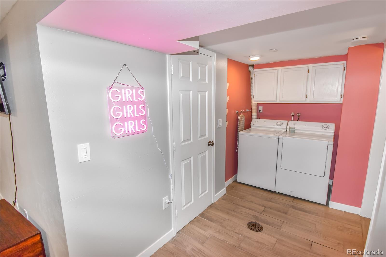 MLS Image #35 for 3071 s jasmine street,denver, Colorado