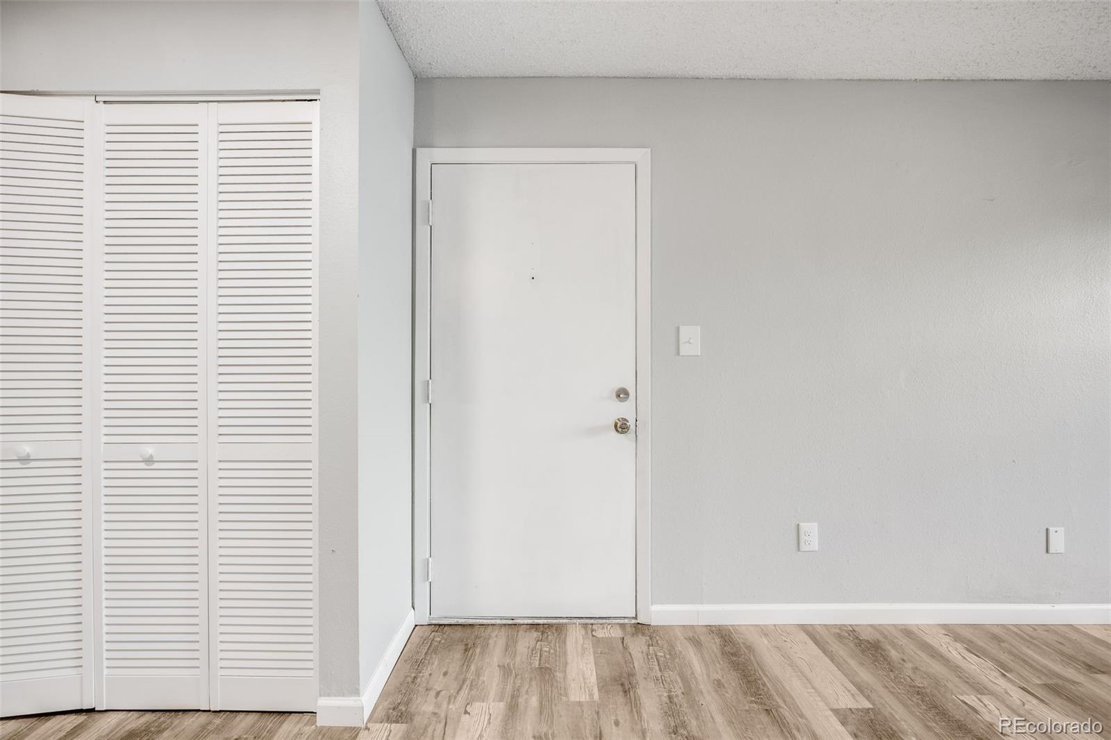 MLS Image #5 for 3100 s federal boulevard 112,denver, Colorado