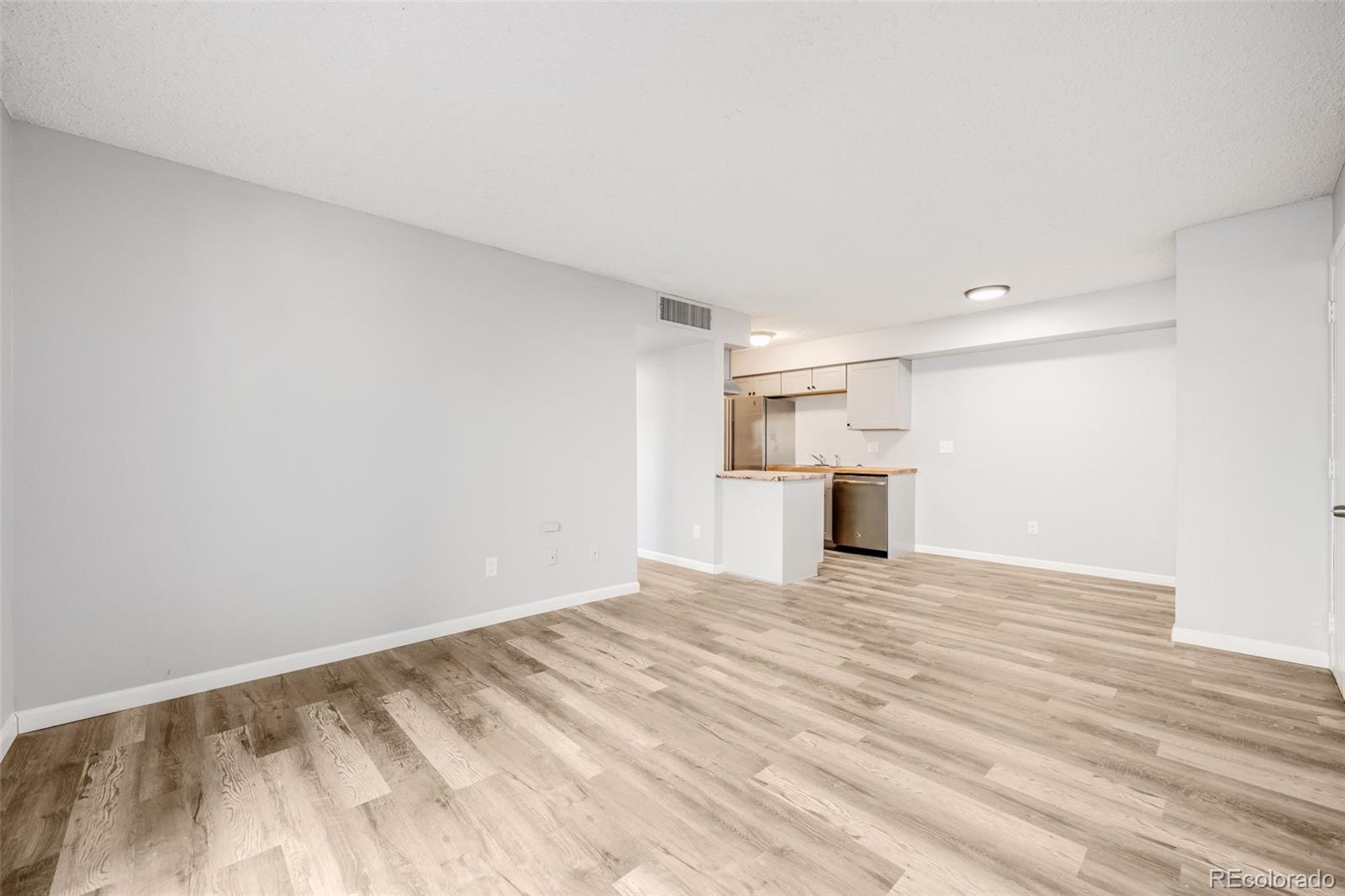 MLS Image #9 for 3100 s federal boulevard 112,denver, Colorado