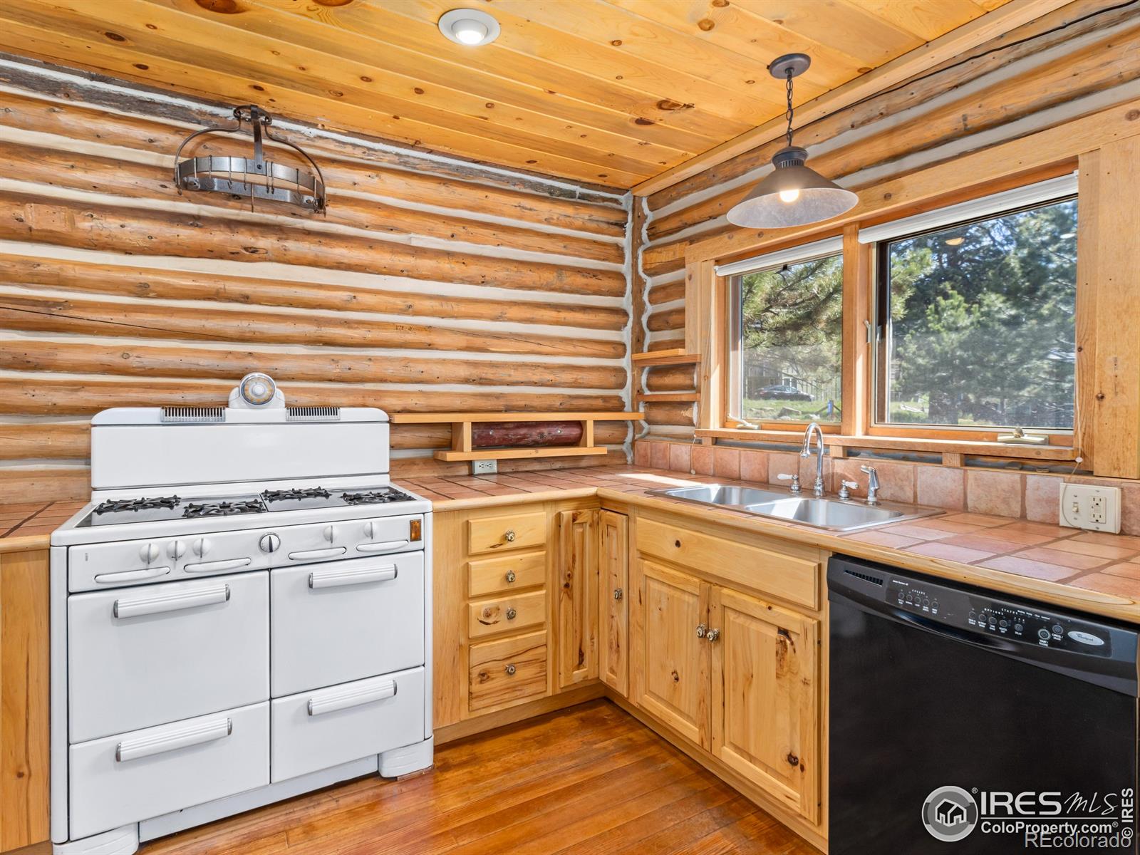 MLS Image #12 for 821  windy rose drive,estes park, Colorado