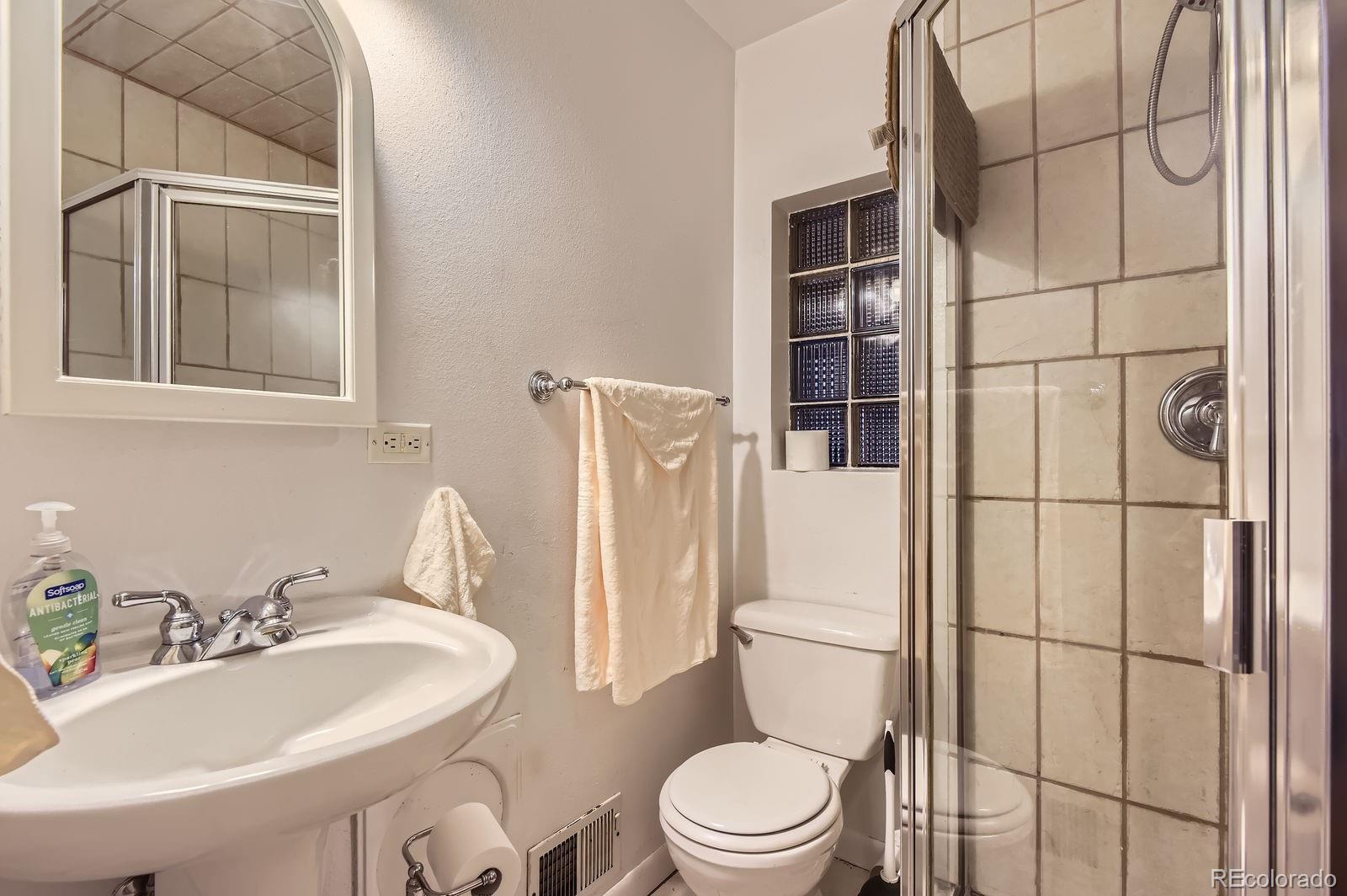 MLS Image #12 for 555 w mansfield avenue,englewood, Colorado