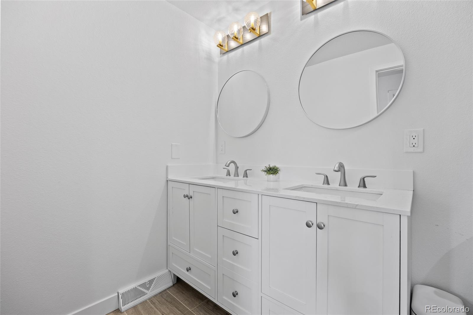 MLS Image #34 for 5853 s havana court,englewood, Colorado