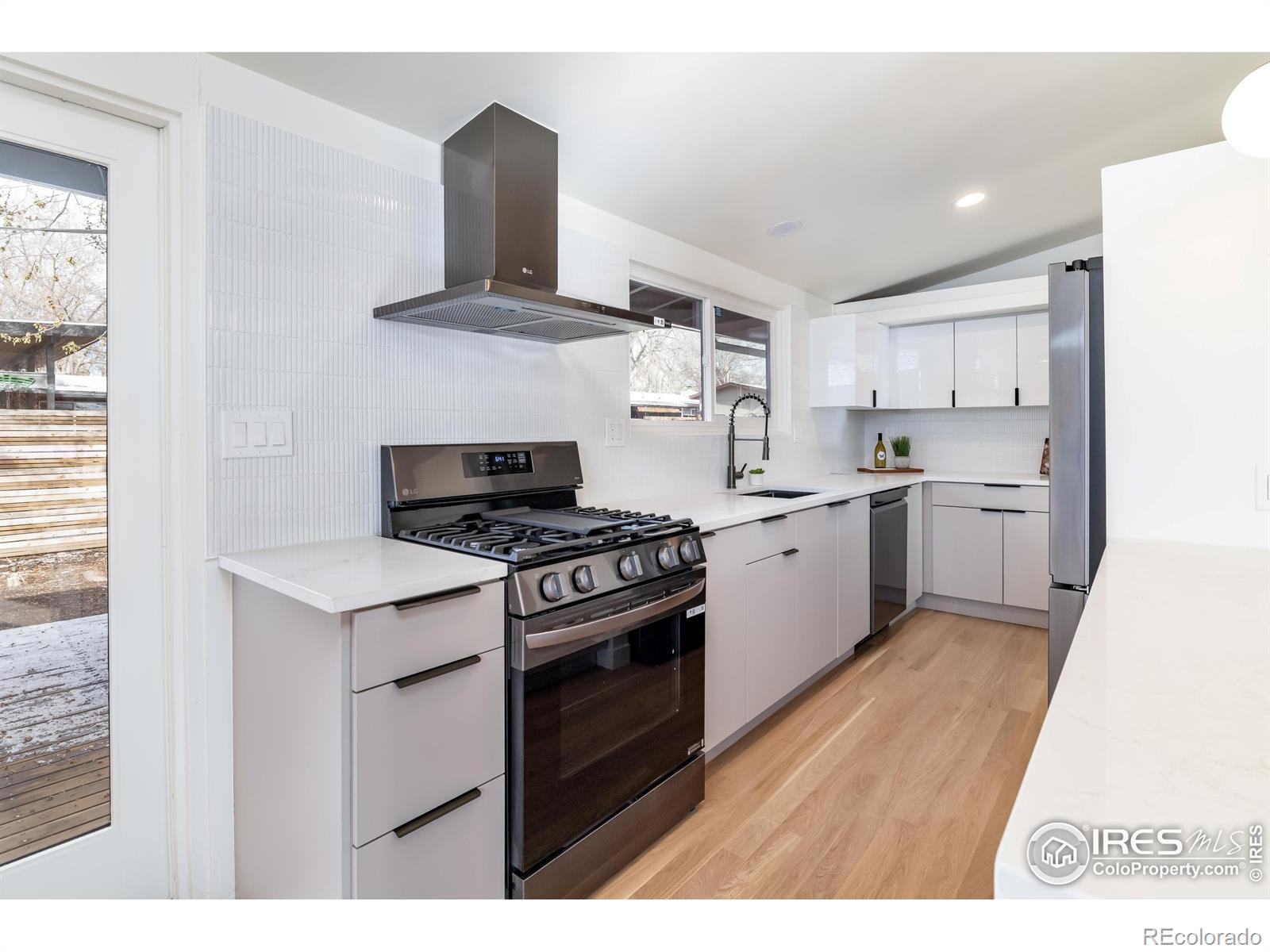 MLS Image #8 for 2435 s meade street,denver, Colorado