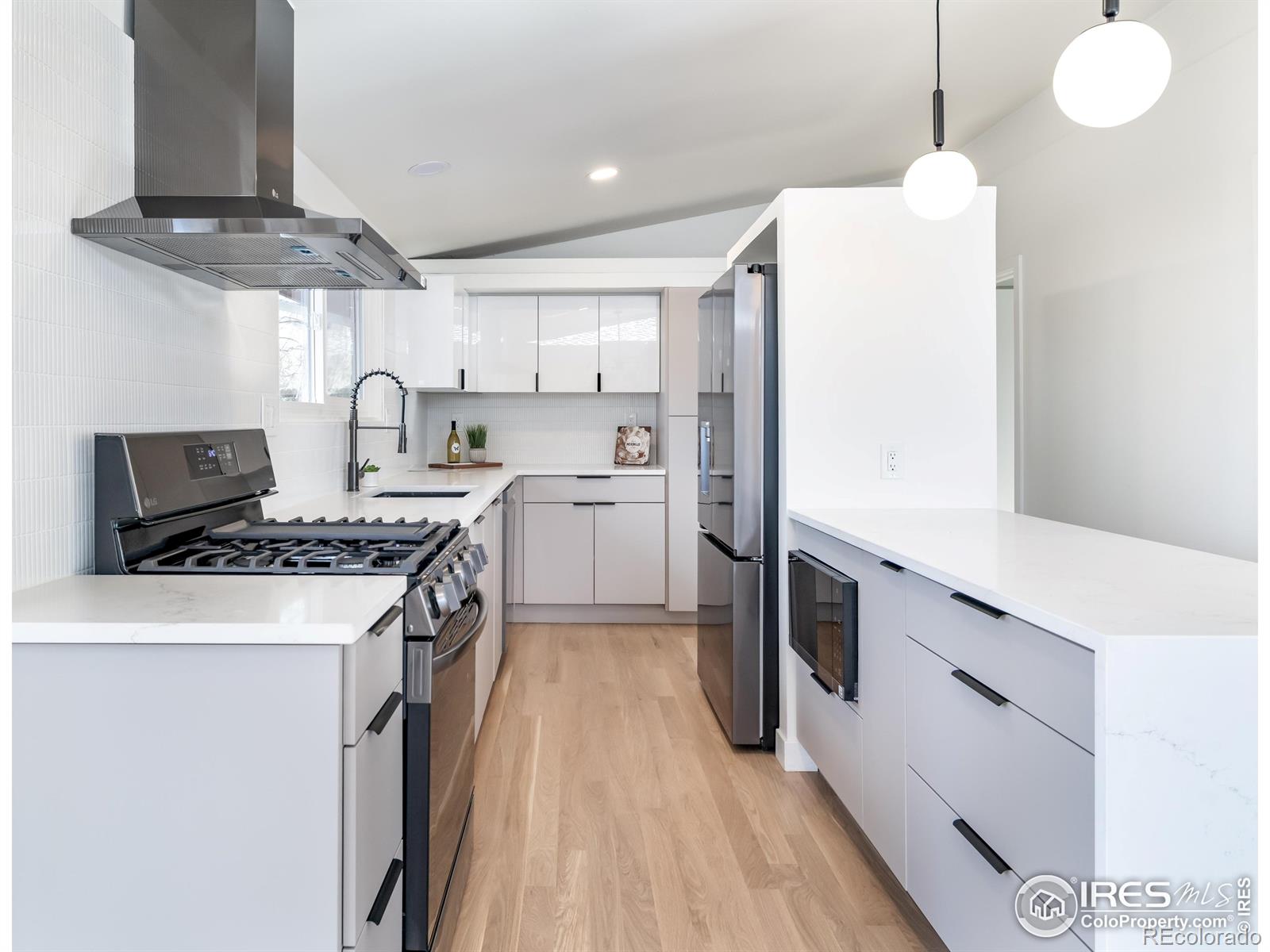 MLS Image #9 for 2435 s meade street,denver, Colorado