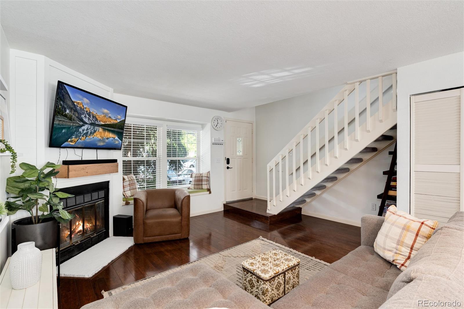 MLS Image #6 for 9661 w chatfield avenue,littleton, Colorado