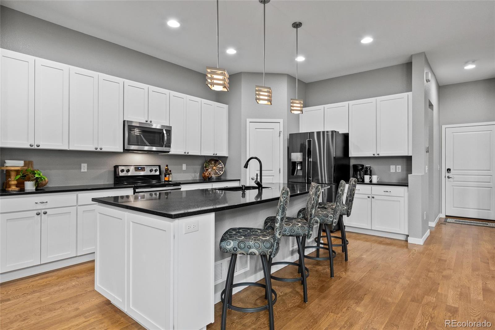 MLS Image #17 for 14284 w 88th drive b,arvada, Colorado
