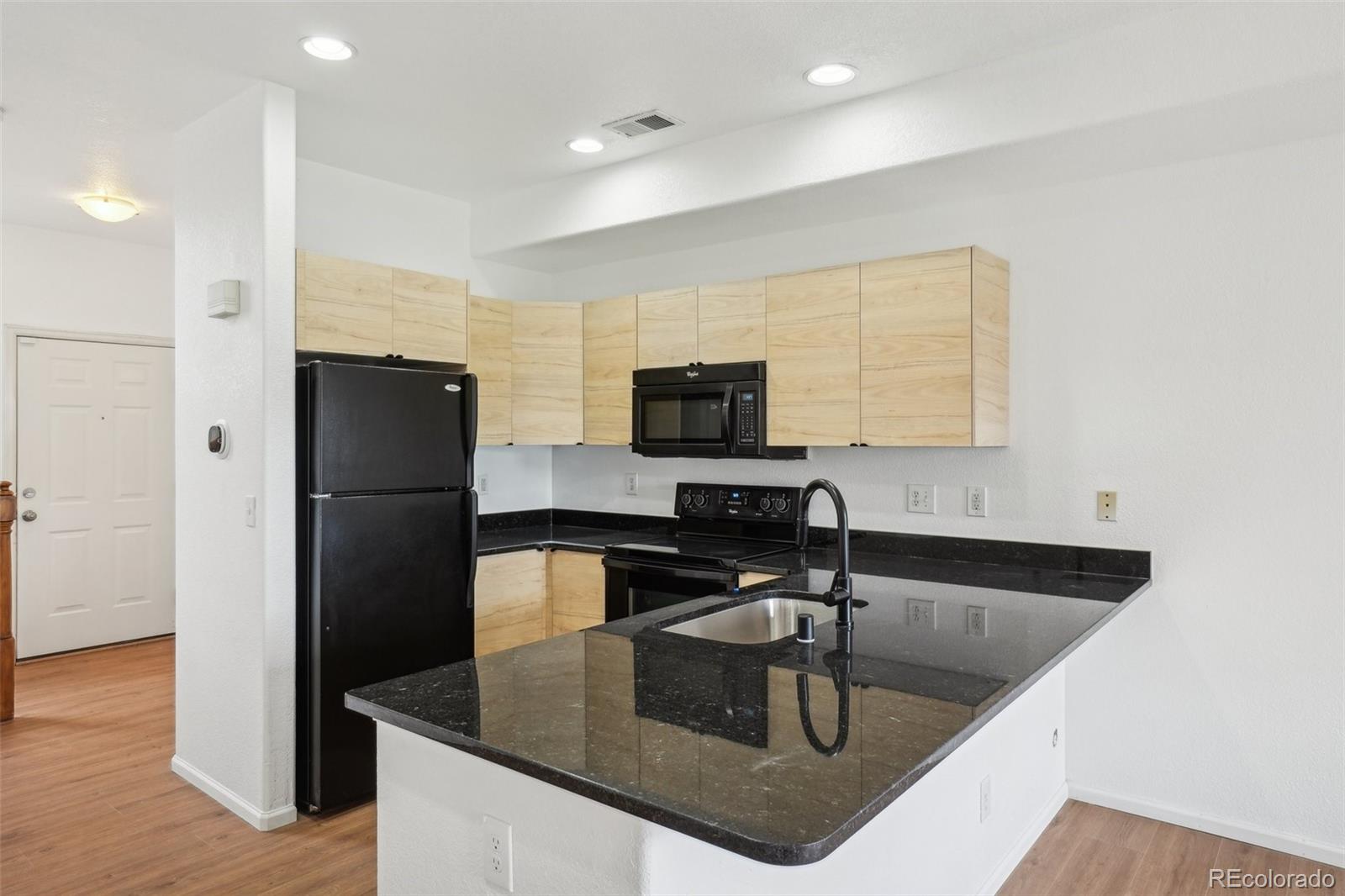 MLS Image #4 for 2253  coronado pkyn ,denver, Colorado