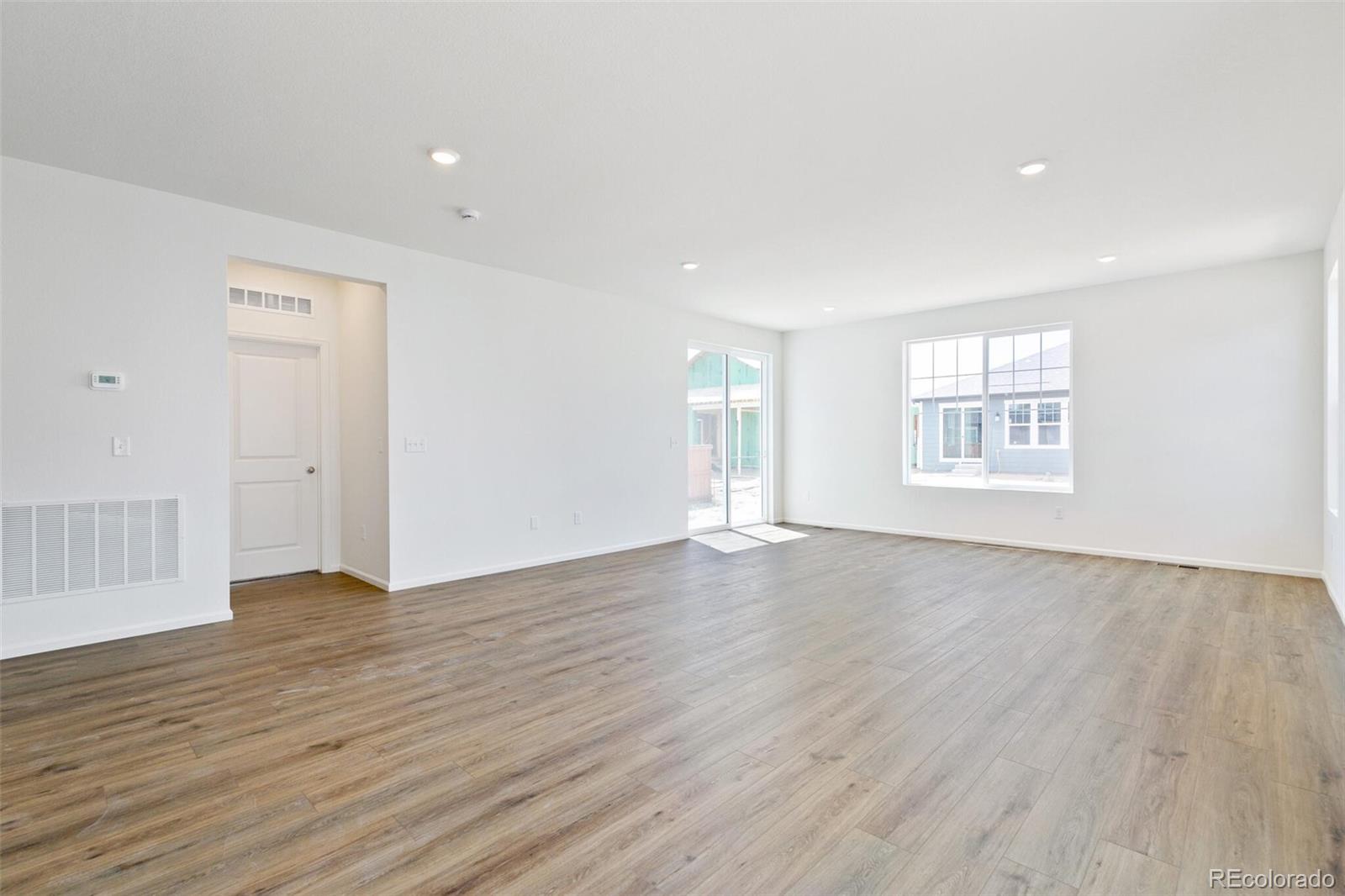 MLS Image #5 for 1548  orchard street,brighton, Colorado