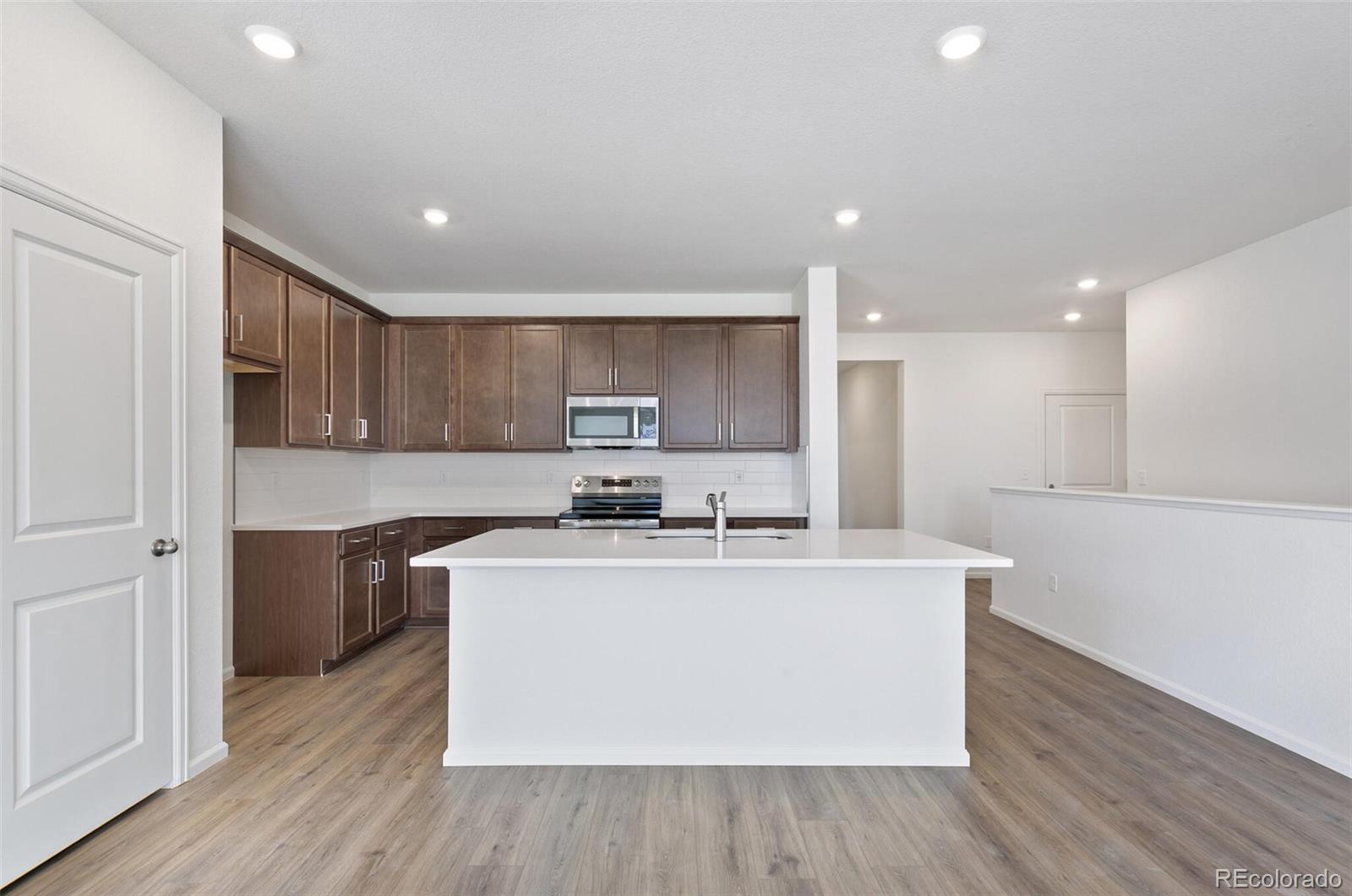 MLS Image #8 for 1548  orchard street,brighton, Colorado
