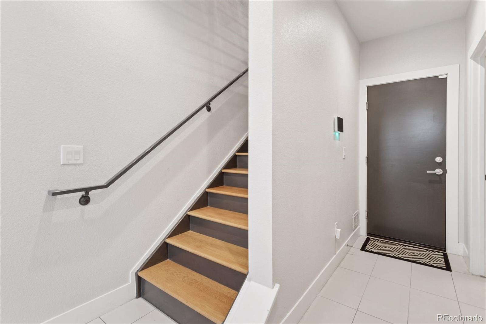 MLS Image #11 for 1836  grove street,denver, Colorado