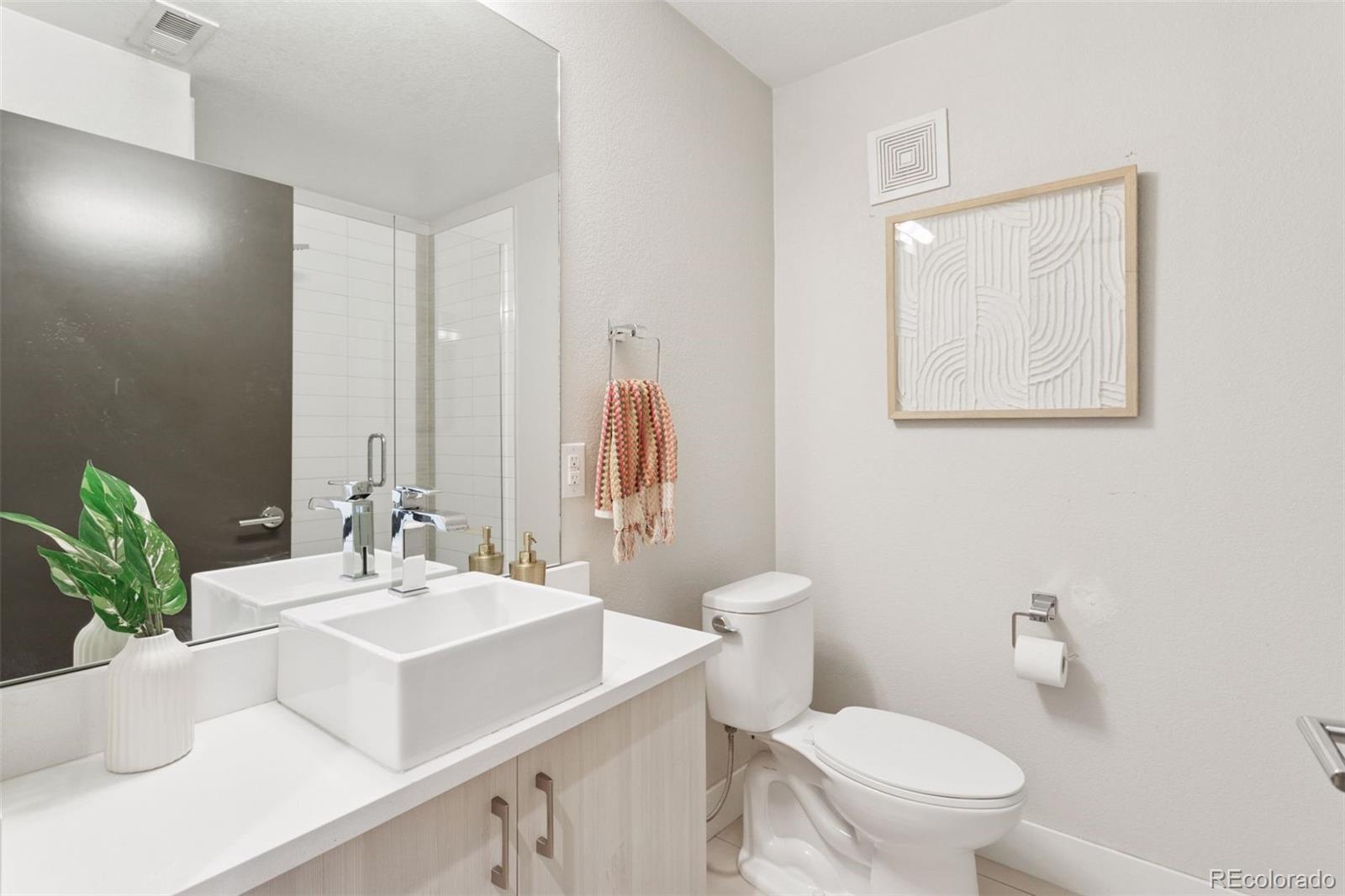 MLS Image #12 for 1836  grove street,denver, Colorado