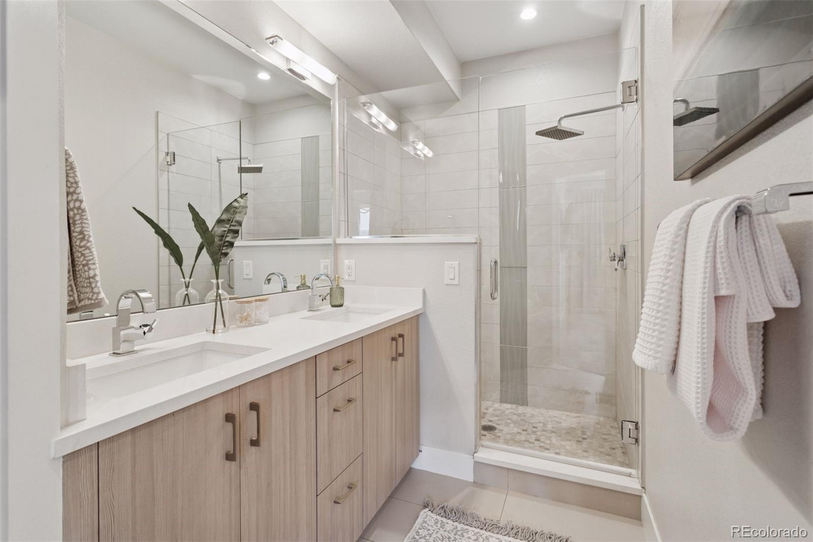 MLS Image #30 for 1836  grove street,denver, Colorado