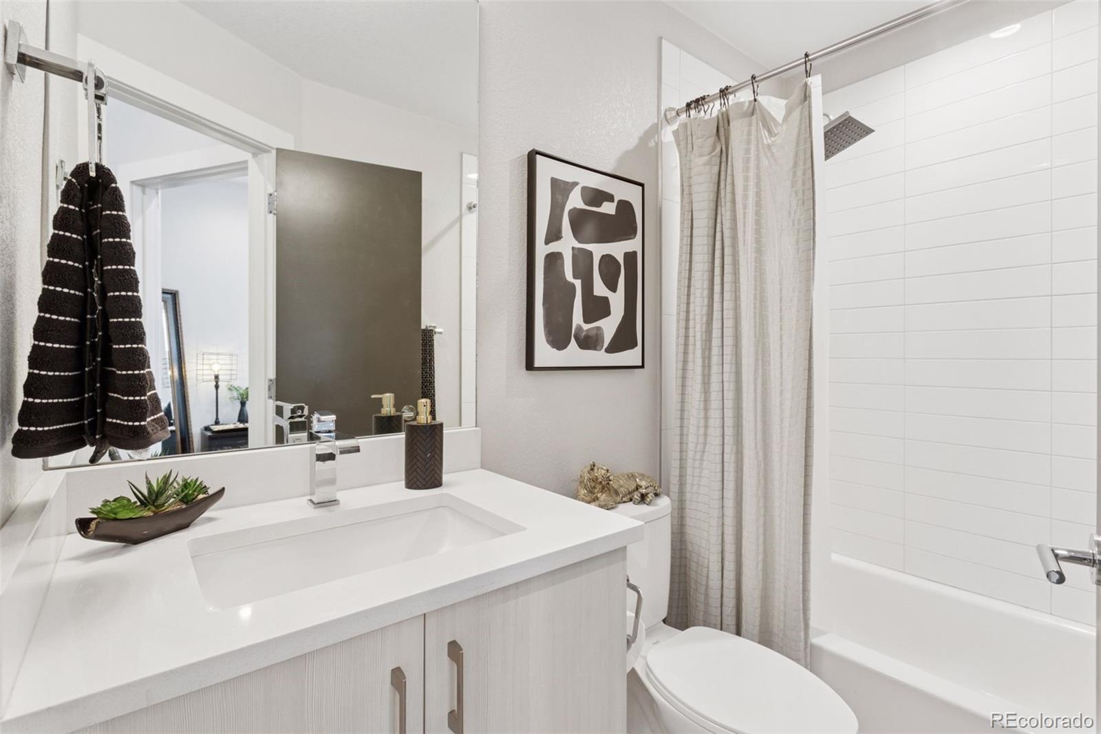 MLS Image #33 for 1836  grove street,denver, Colorado