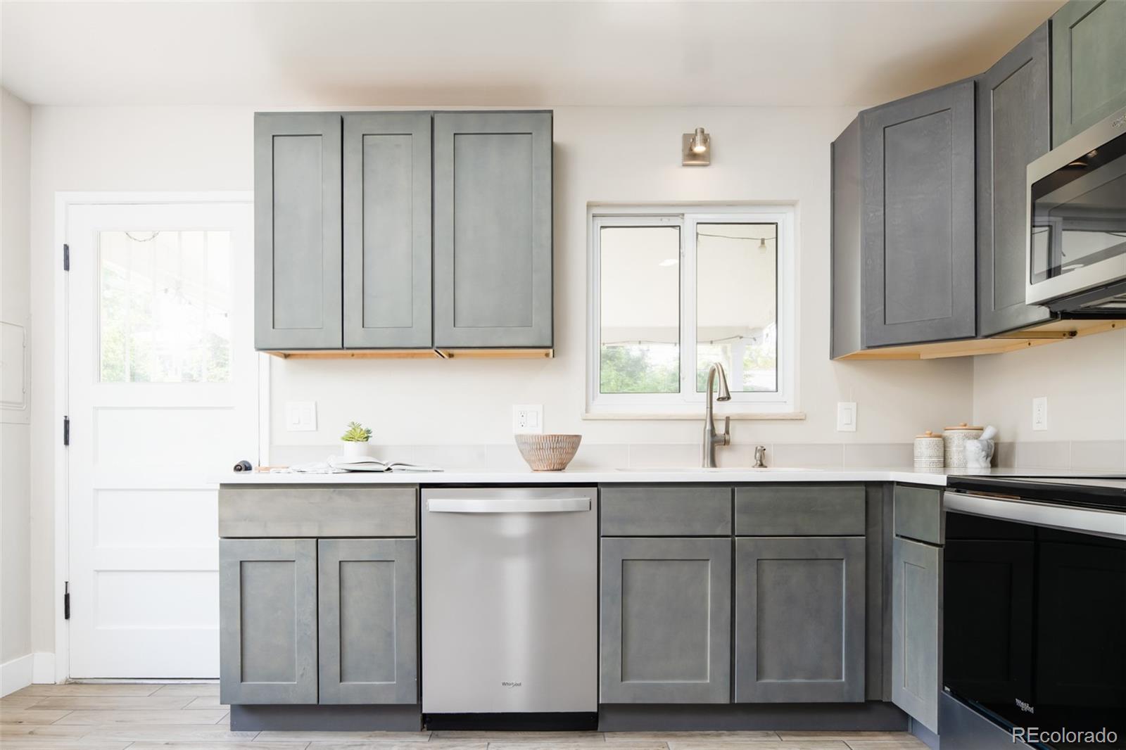MLS Image #10 for 1757 s van dyke way,lakewood, Colorado