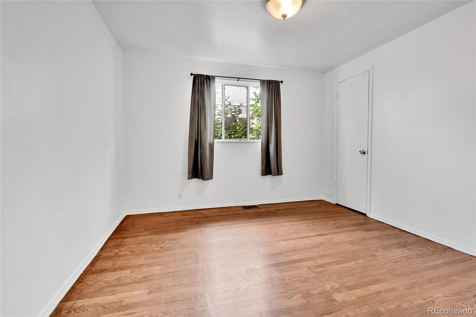 MLS Image #14 for 4155 s lipan street,englewood, Colorado