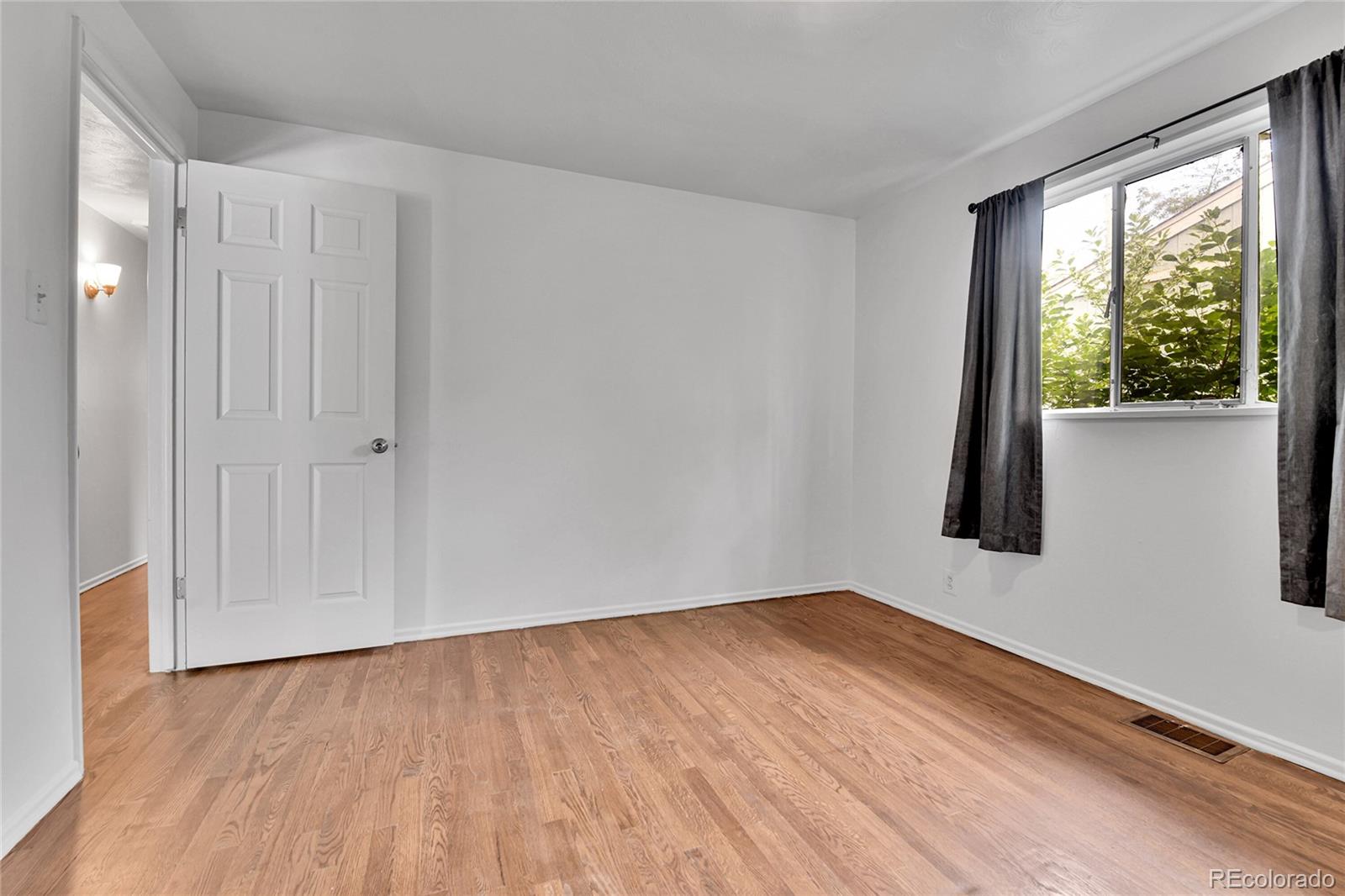 MLS Image #17 for 4155 s lipan street,englewood, Colorado
