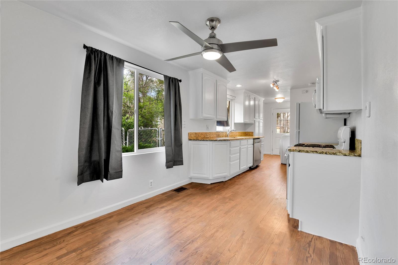 MLS Image #5 for 4155 s lipan street,englewood, Colorado
