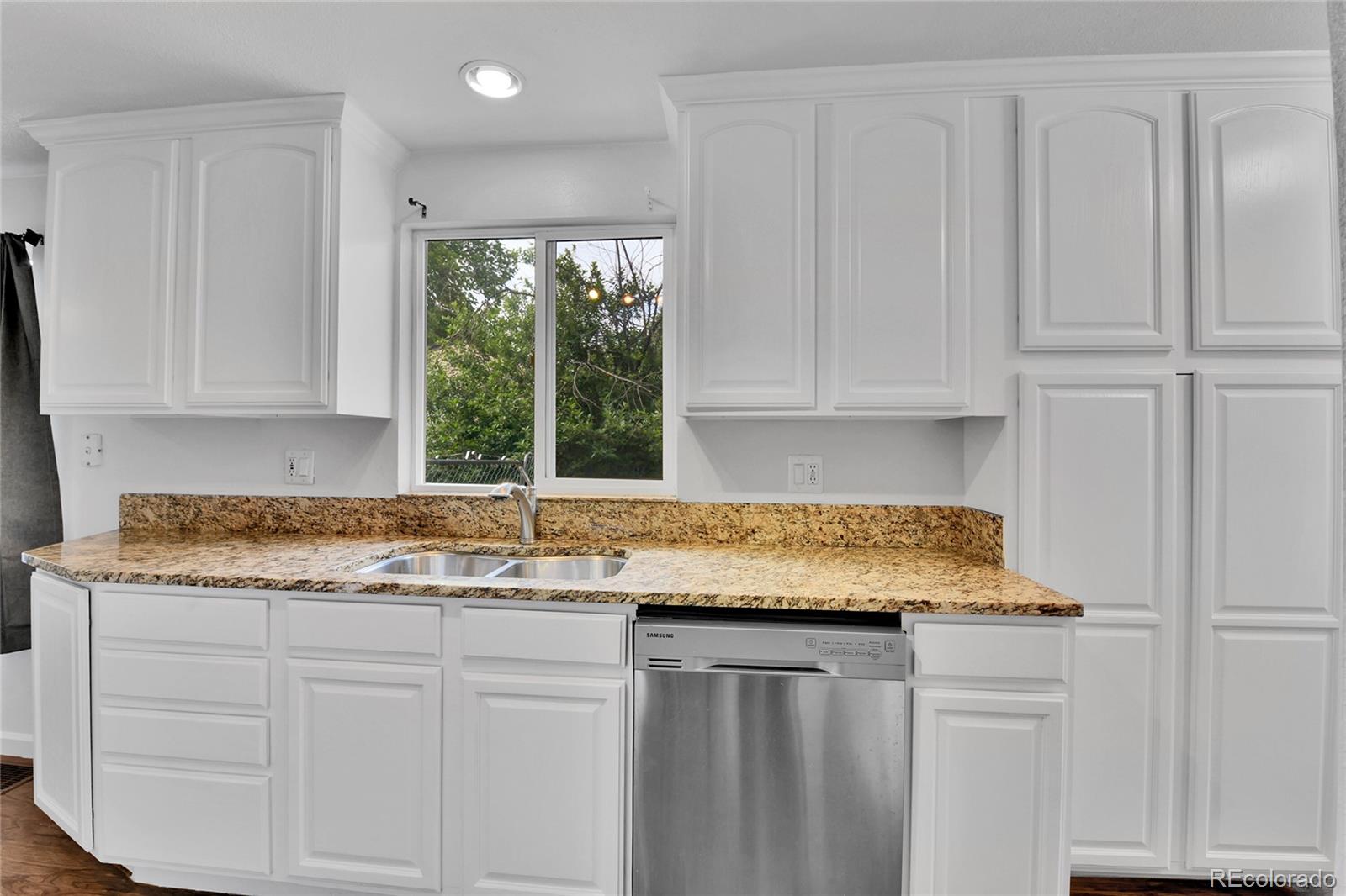 MLS Image #8 for 4155 s lipan street,englewood, Colorado