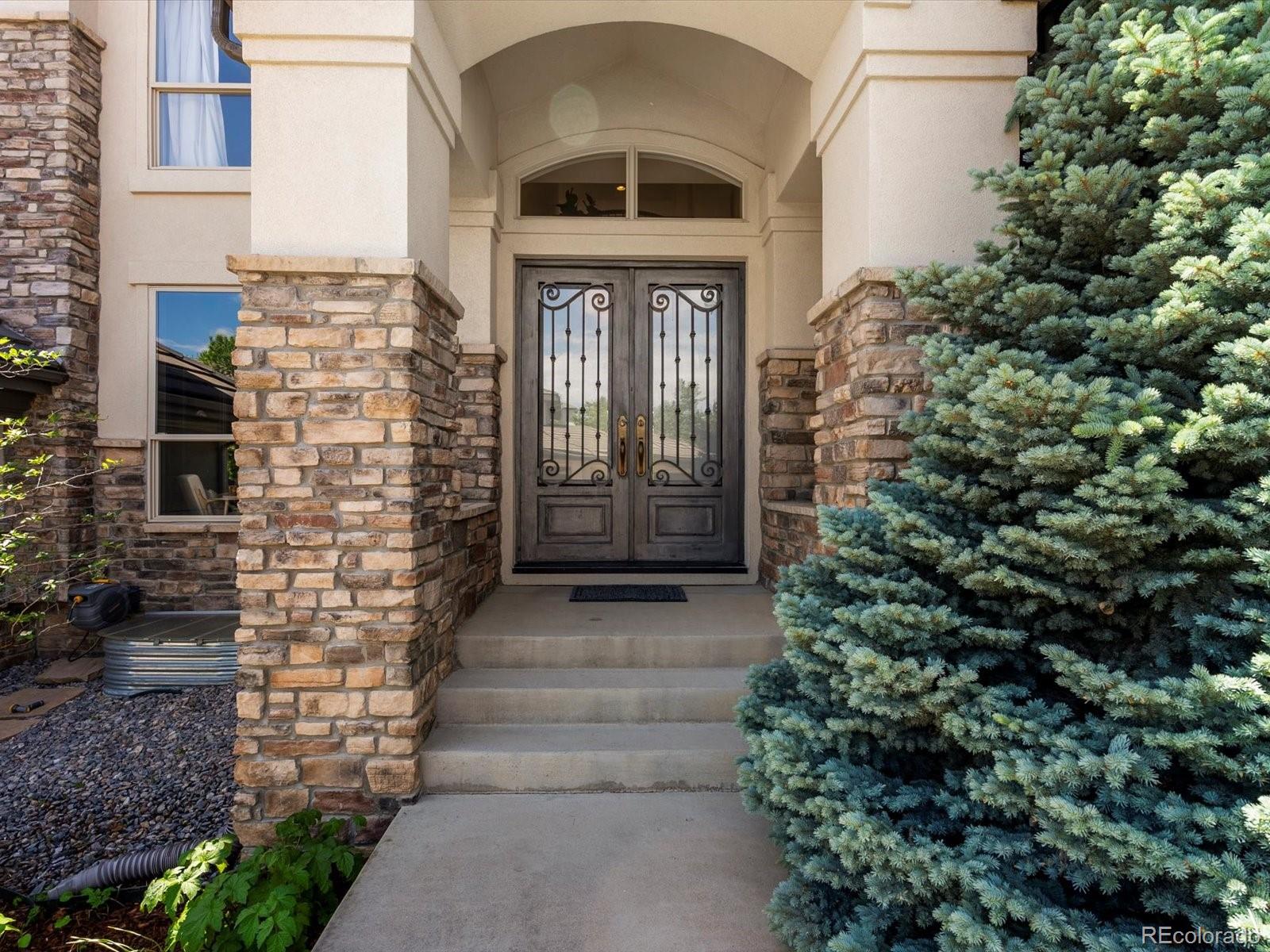 MLS Image #2 for 10057 s shadow hill drive,lone tree, Colorado