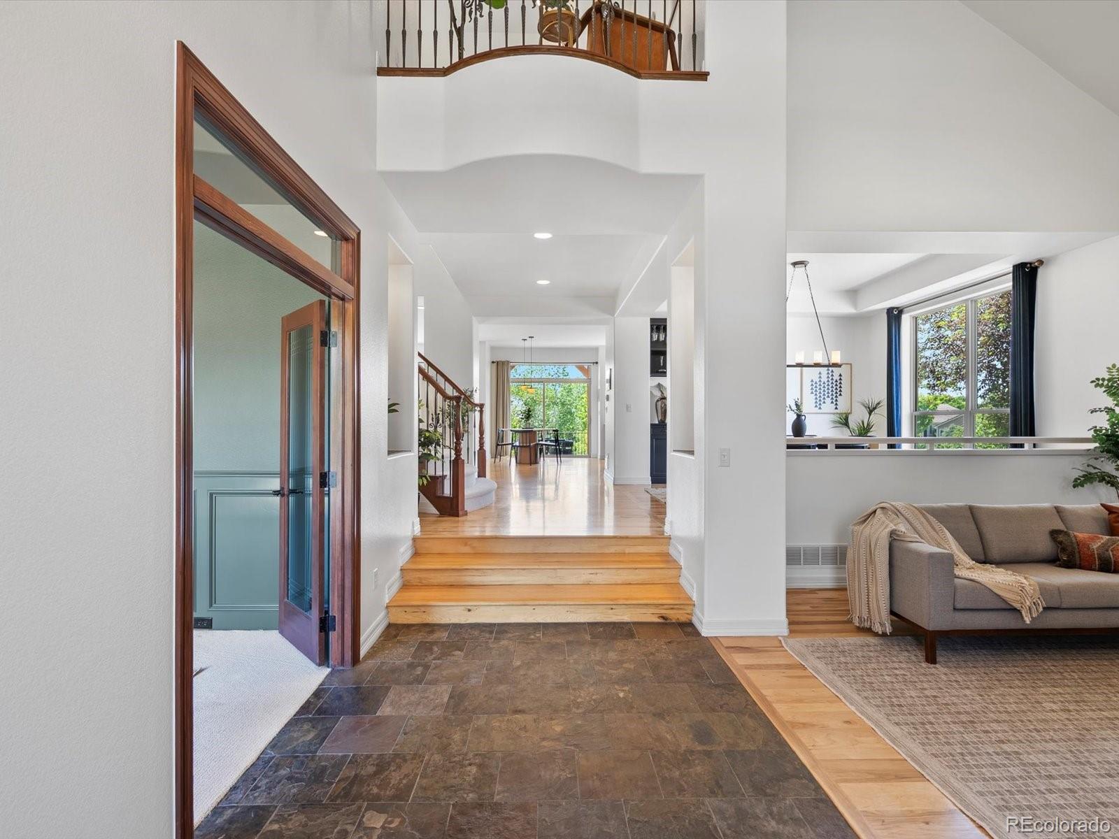 MLS Image #3 for 10057 s shadow hill drive,lone tree, Colorado