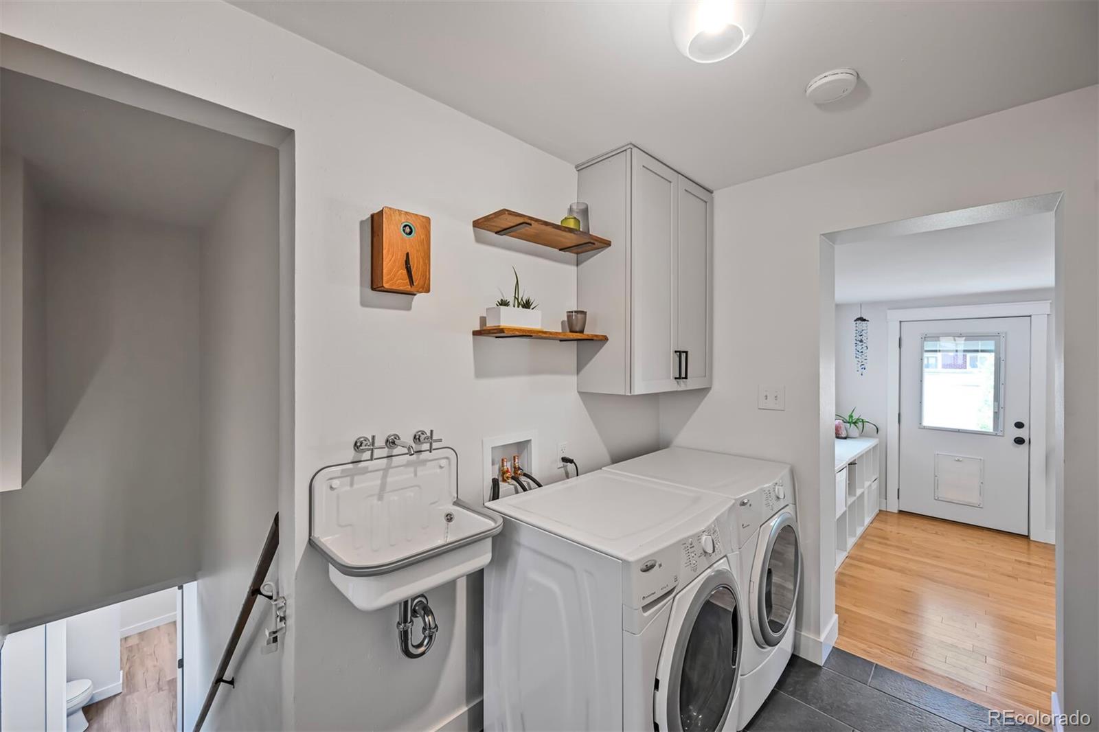 MLS Image #11 for 6987 e wyoming place,denver, Colorado