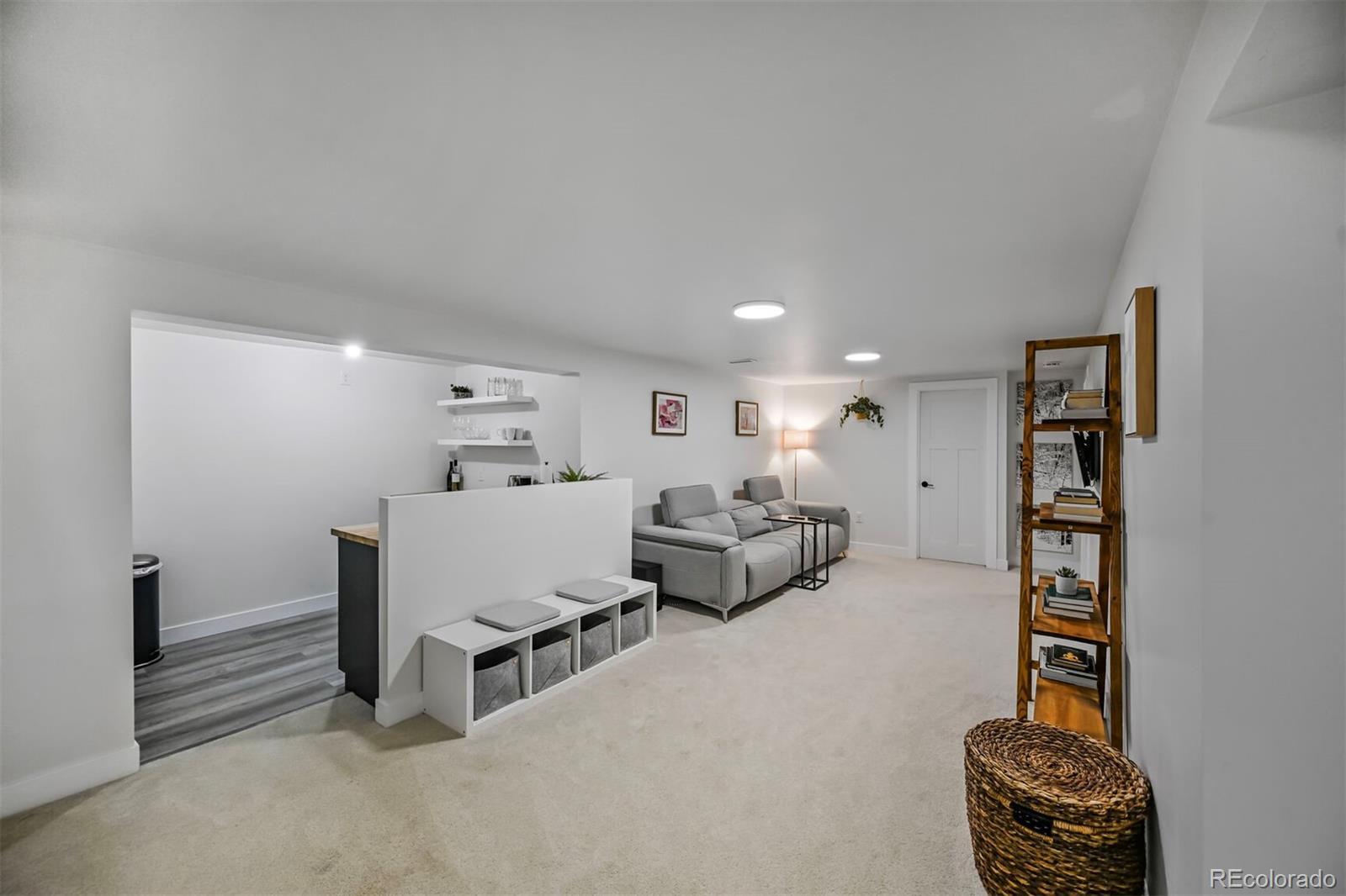 MLS Image #23 for 6987 e wyoming place,denver, Colorado