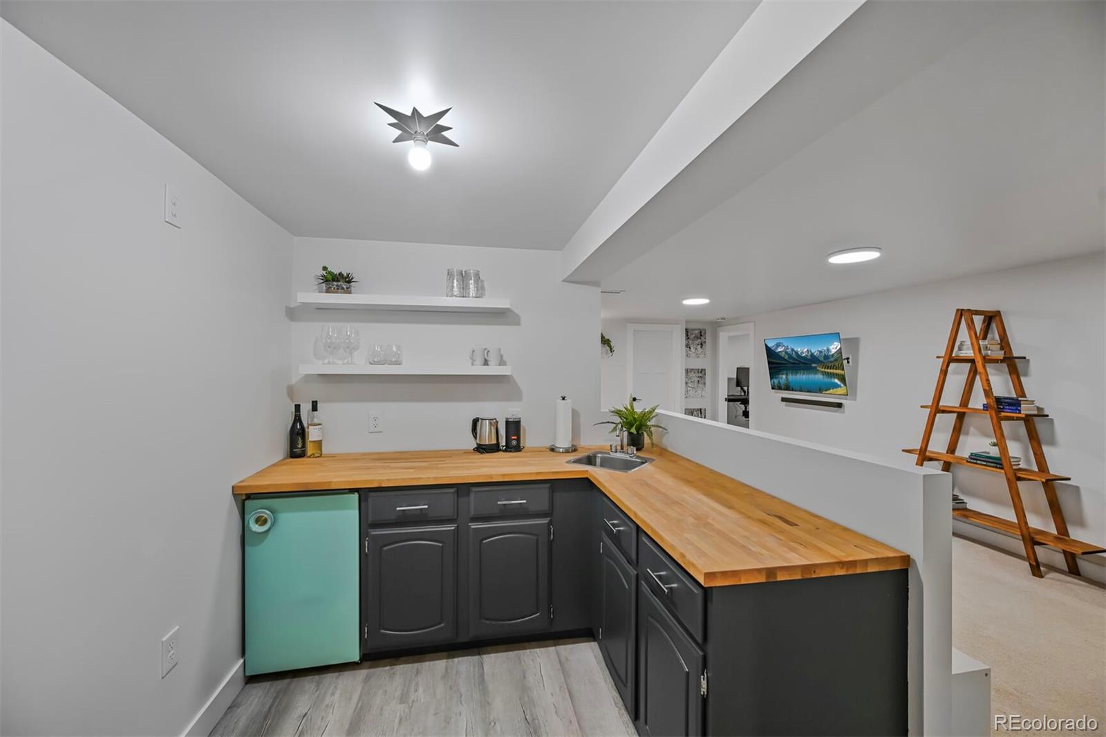 MLS Image #24 for 6987 e wyoming place,denver, Colorado