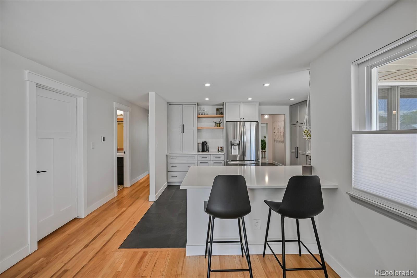 MLS Image #7 for 6987 e wyoming place,denver, Colorado