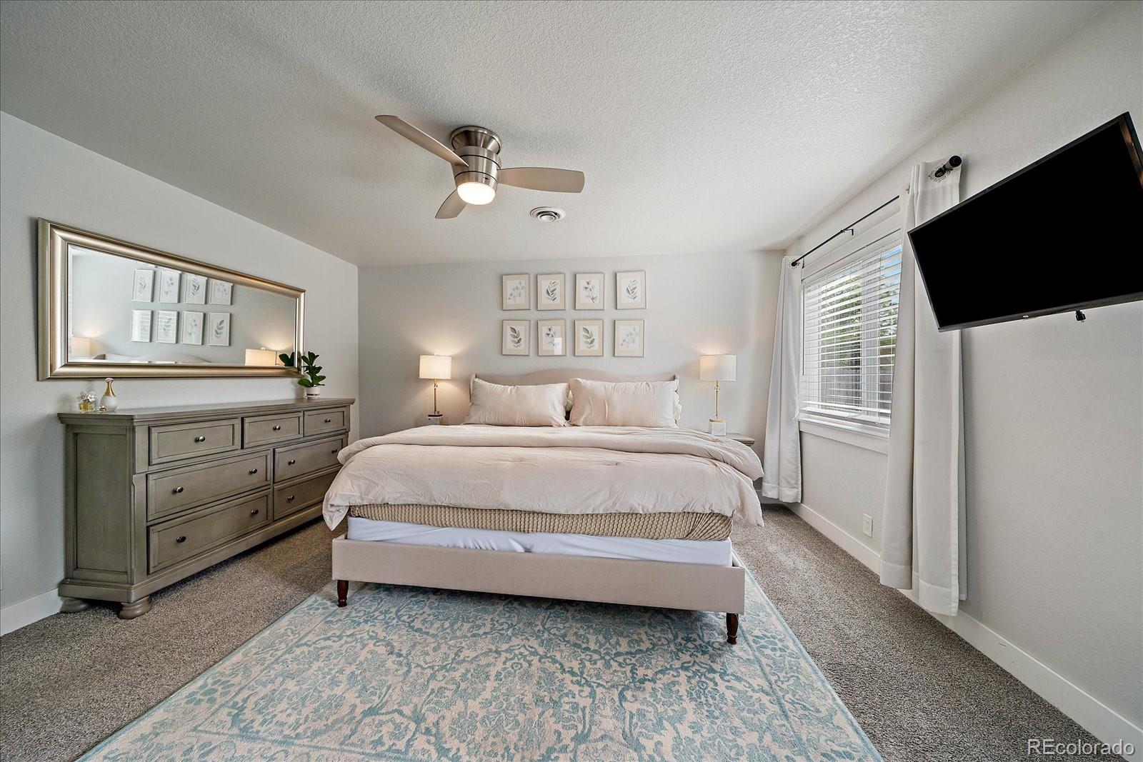 MLS Image #17 for 2865 s cherry way,denver, Colorado