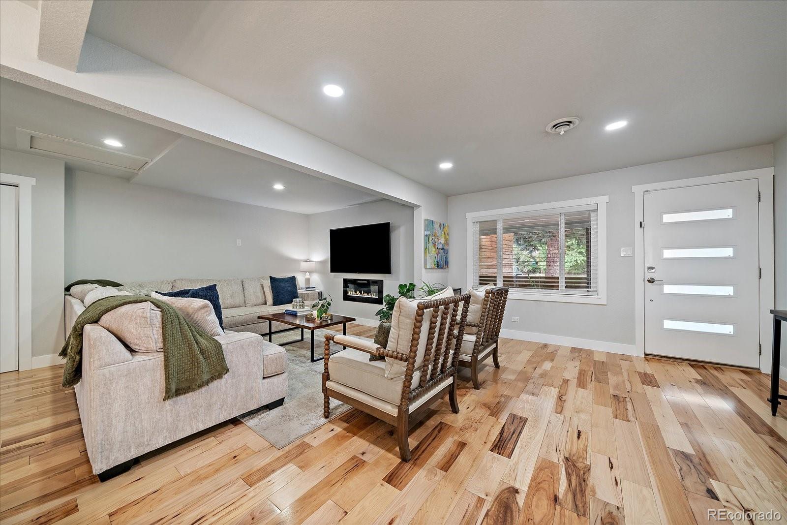 MLS Image #5 for 2865 s cherry way,denver, Colorado