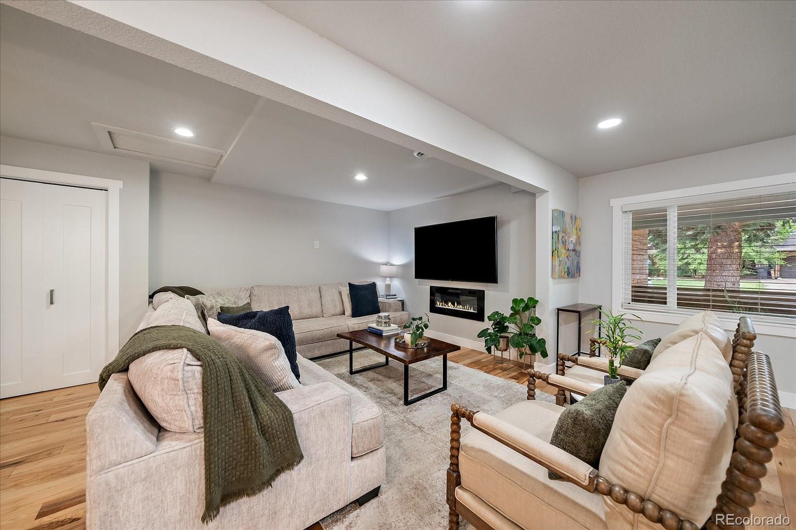 MLS Image #6 for 2865 s cherry way,denver, Colorado