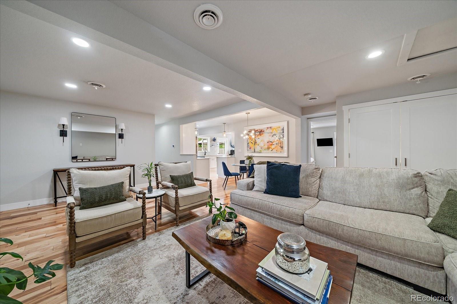 MLS Image #8 for 2865 s cherry way,denver, Colorado
